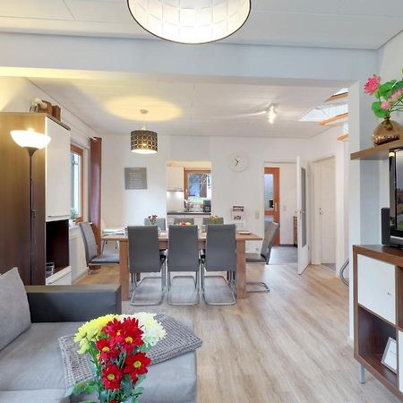 Seepark Kirchheim Ferienhaus Bei Diane Mit Sauna Ngoại thất bức ảnh